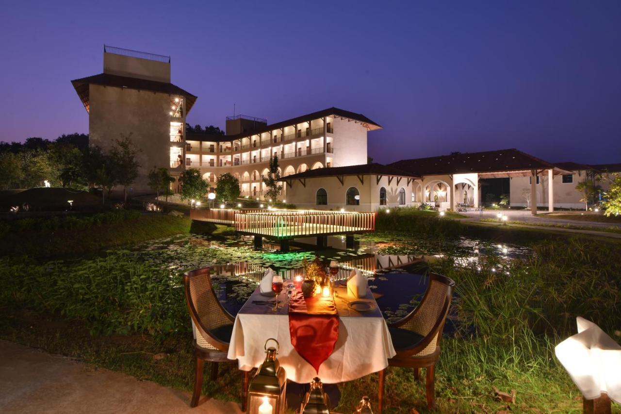 Bhanu The Fern Forest Resort & Spa, Jambughoda Zewnętrze zdjęcie