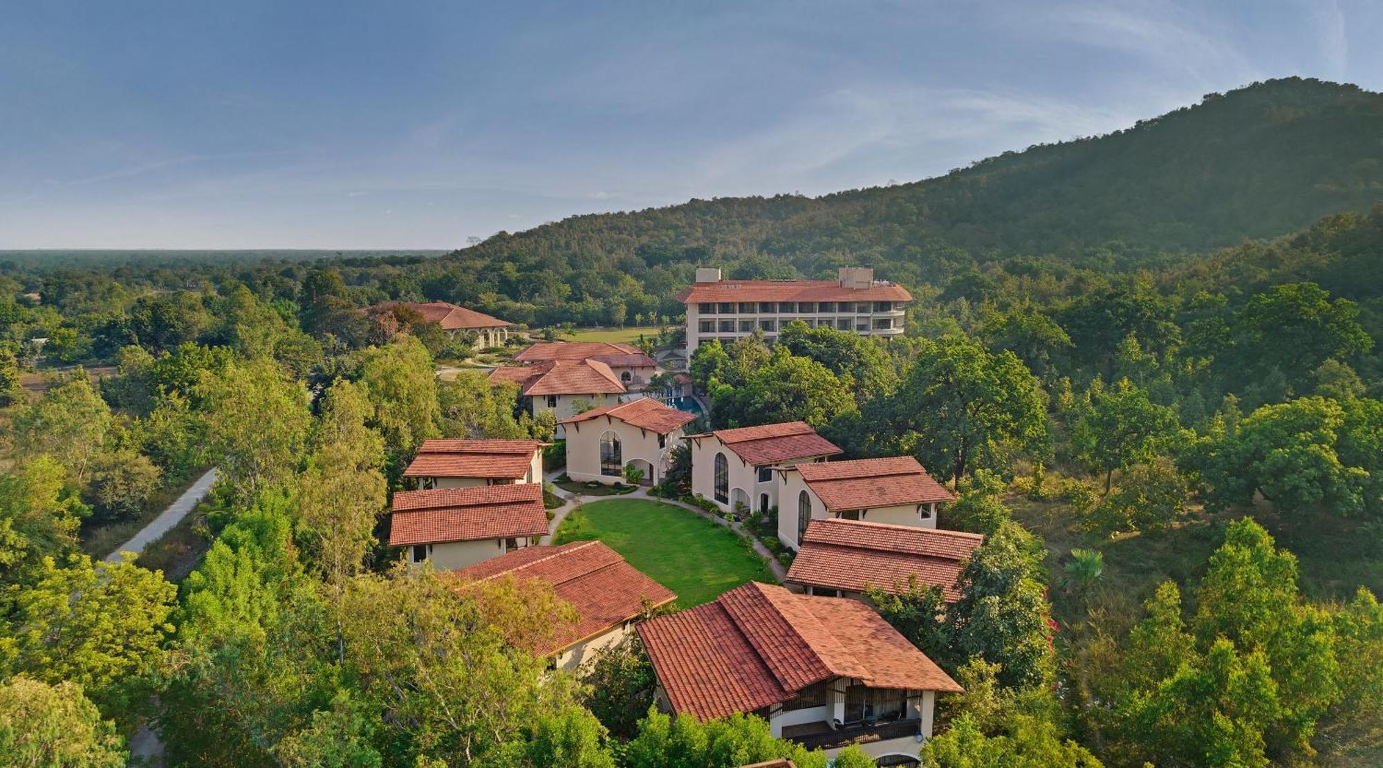 Bhanu The Fern Forest Resort & Spa, Jambughoda Zewnętrze zdjęcie