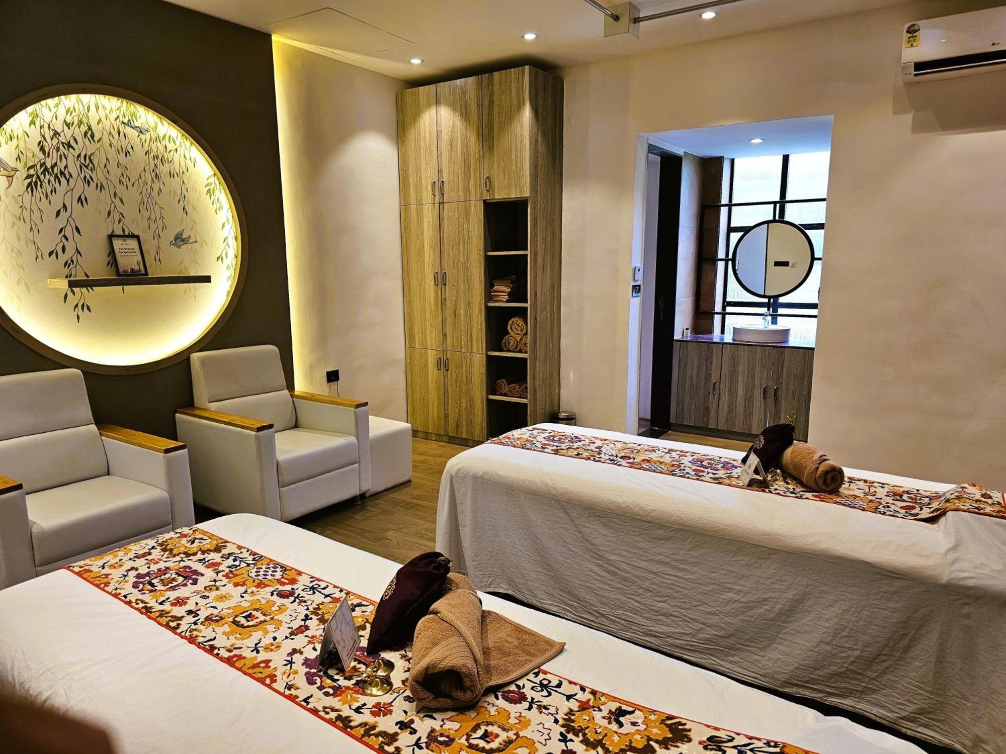 Bhanu The Fern Forest Resort & Spa, Jambughoda Zewnętrze zdjęcie